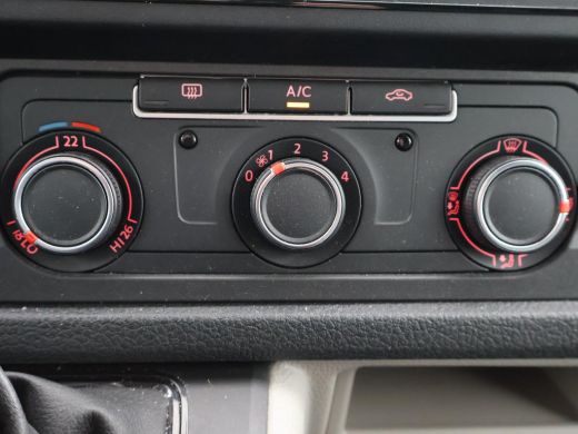 Volkswagen Transporter 2.0 TDI 150 PK DSG AUT. EURO 6 + APPLE CARPLAY / DAB+ / NAVIGATIE / CRUISE CONTROL ActivLease financial lease