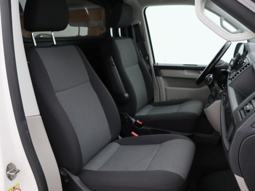 Volkswagen Transporter 2.0 TDI 150 PK DSG AUT. EURO 6 + APPLE CARPLAY / DAB+ / NAVIGATIE / CRUISE CONTROL ActivLease financial lease