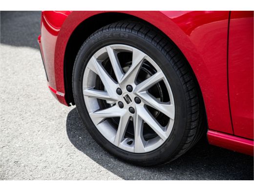 Seat Ibiza 1.0 EcoTSI FR Business Connect | Adapt. Cruise | Camera | Alcantara Stoelen ActivLease financial lease