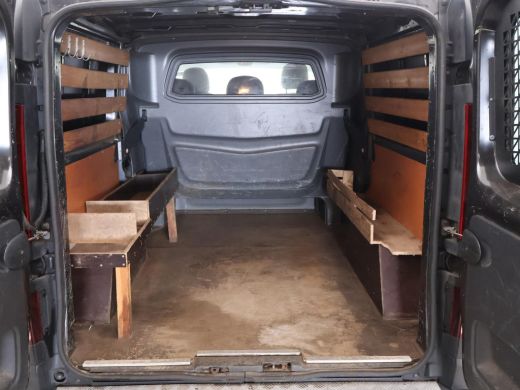 Renault Trafic 1.6 dCi L2H1 DUBBEL CABINE + NAVIGATIE / 17" LMV / TREKHAAK / AIRCO ActivLease financial lease
