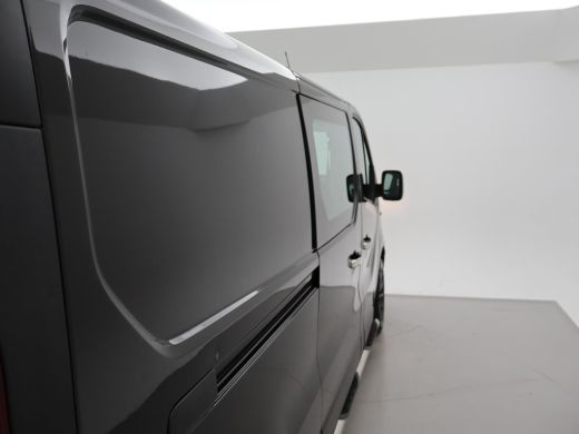 Renault Trafic 1.6 dCi L2H1 DUBBEL CABINE + NAVIGATIE / 17" LMV / TREKHAAK / AIRCO ActivLease financial lease