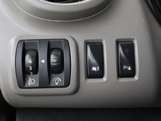 Renault Trafic 1.6 dCi L2H1 DUBBEL CABINE + NAVIGATIE / 17" LMV / TREKHAAK / AIRCO ActivLease financial lease