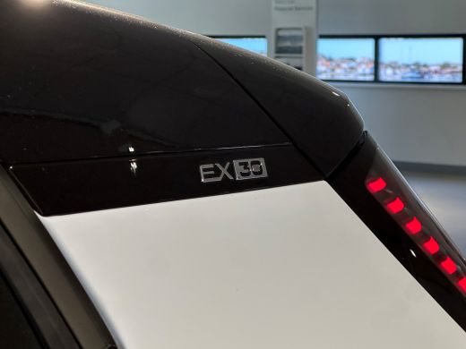 Volvo  EX30 Twin Motor Performance Ultra | 360° Camera | Harman Kardon | Panoramadak | Adaptieve Cruise Contr... ActivLease financial lease