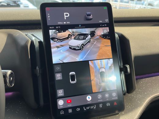 Volvo  EX30 Twin Motor Performance Ultra | 360° Camera | Harman Kardon | Panoramadak | Adaptieve Cruise Contr... ActivLease financial lease