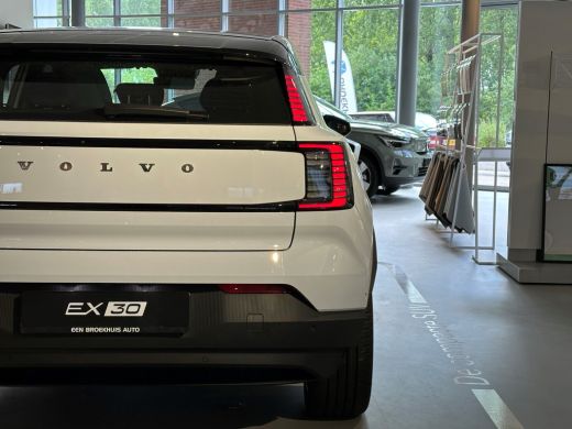 Volvo  EX30 Twin Motor Performance Ultra | 360° Camera | Harman Kardon | Panoramadak | Adaptieve Cruise Contr... ActivLease financial lease