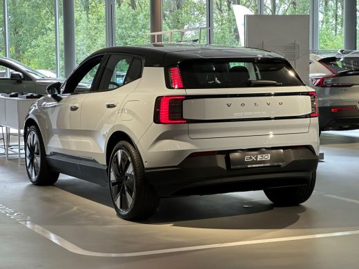 Volvo  EX30 Twin Motor Performance Ultra | 360° Camera | Harman Kardon | Panoramadak | Adaptieve Cruise Contr... ActivLease financial lease