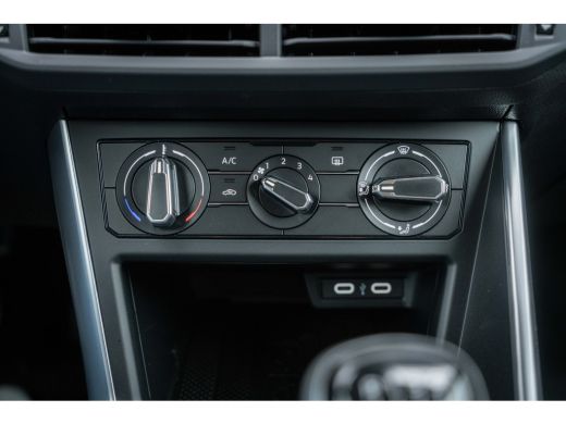 Volkswagen Polo Volkswagen Life Edition Inclusief € 2000,- inruilvoordeel + €1500,- korting Inclusief €2000,- inr... ActivLease financial lease