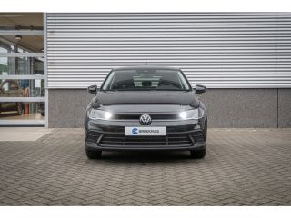 Volkswagen Polo Volkswagen Life Edition Inclusief € 2000,- inruilvoordeel + €1500,- korting Inclusief €2000,- inr...
