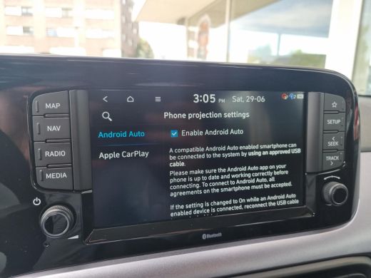 Hyundai i10 1.0 Premium | Climate Control | Cruise Control | Achteruitrijcamera | Navigatie | Apple Carplay | ActivLease financial lease
