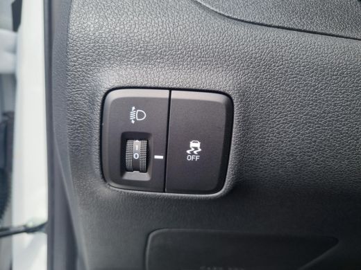 Hyundai i10 1.0 Premium | Climate Control | Cruise Control | Achteruitrijcamera | Navigatie | Apple Carplay | ActivLease financial lease
