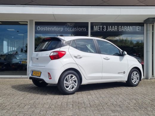 Hyundai i10 1.0 Premium | Climate Control | Cruise Control | Achteruitrijcamera | Navigatie | Apple Carplay | ActivLease financial lease