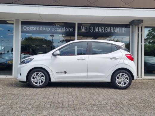 Hyundai i10 1.0 Premium | Climate Control | Cruise Control | Achteruitrijcamera | Navigatie | Apple Carplay | ActivLease financial lease