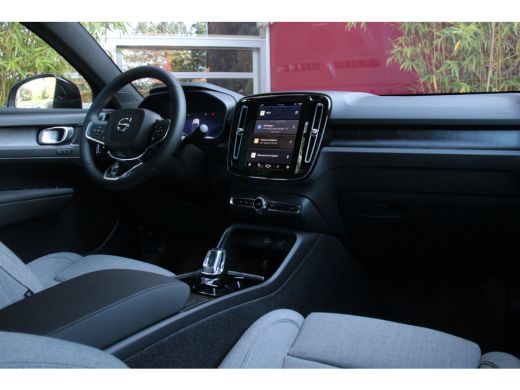 Volvo  C40 Single Motor Extended Range Ultimate 82 kWh | Tailored Wool | Adaptive Cruise | 360 Camera | Pano... ActivLease financial lease