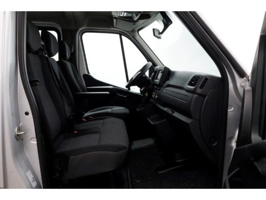 Renault Master T35 2.3 dCi 165pk L4 D.C. Open Laadbak Trekhaak 3500kg 08-2020 ActivLease financial lease