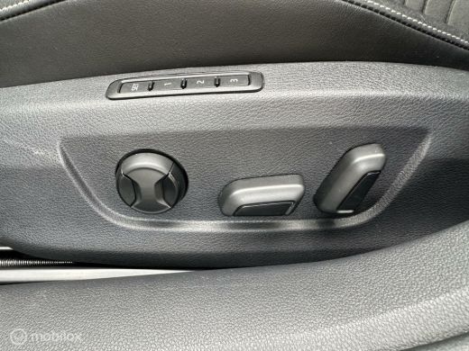 Skoda Superb 1.4 TSI iV Business Edition Plus BOMVOL ActivLease financial lease