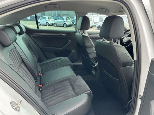 Skoda Superb 1.4 TSI iV Business Edition Plus BOMVOL ActivLease financial lease
