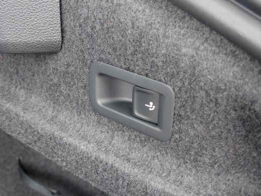Skoda Superb ŠKODA First Edition | Achteruitrijcamera | Climatronic, elektronische airconditioning met 3 klima... ActivLease financial lease
