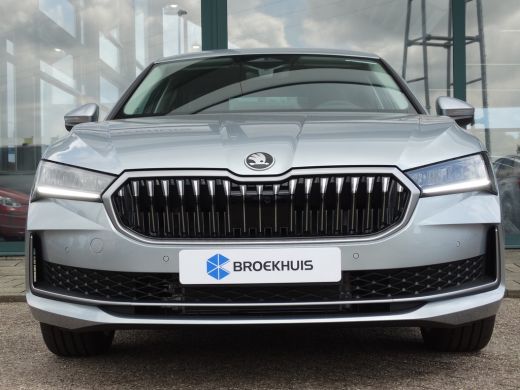 Skoda Superb ŠKODA First Edition | Achteruitrijcamera | Climatronic, elektronische airconditioning met 3 klima... ActivLease financial lease