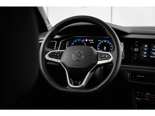 Volkswagen Polo R-Line Business Inclusief €2000,- inruilvoordeel | | 'App-Connect' draadloze smartphone integrati... ActivLease financial lease