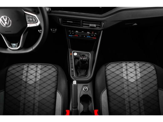 Volkswagen Polo R-Line Business Inclusief €2000,- inruilvoordeel | | 'App-Connect' draadloze smartphone integrati... ActivLease financial lease