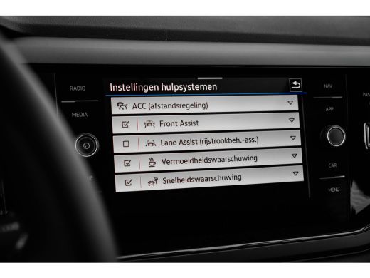 Volkswagen Polo R-Line Business Inclusief €2000,- inruilvoordeel | | 'App-Connect' draadloze smartphone integrati... ActivLease financial lease