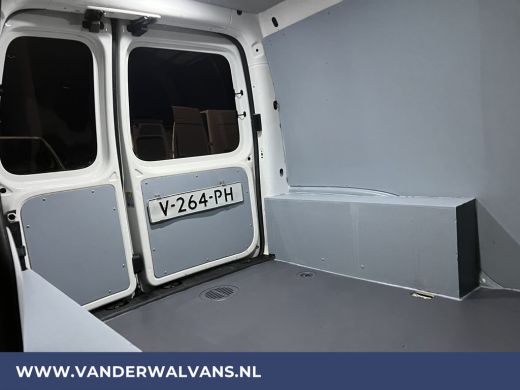Volkswagen Caddy 2.0 TDI L1H1 Euro6 Airco | Cruisecontrol | Parkeersensoren | Trekhaak zijdeur, verwarmde voorruit ActivLease financial lease