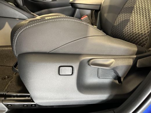 Toyota Yaris 1.5 Hybrid 130 Executive | Nieuw te bestellen | ActivLease financial lease