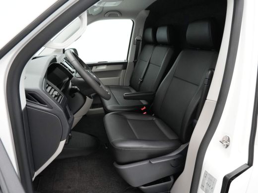 Volkswagen Transporter 2.0 TDI L2H1 Trendline 102pk Navigatie Camera Cruise Kunstleder 2x Schuifdeur ActivLease financial lease
