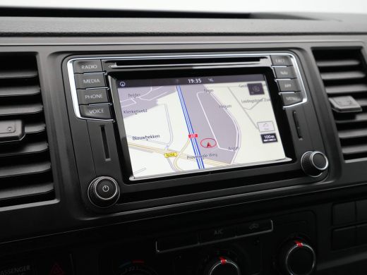 Volkswagen Transporter 2.0 TDI L2H1 Trendline 102pk Navigatie Camera Cruise Kunstleder 2x Schuifdeur ActivLease financial lease