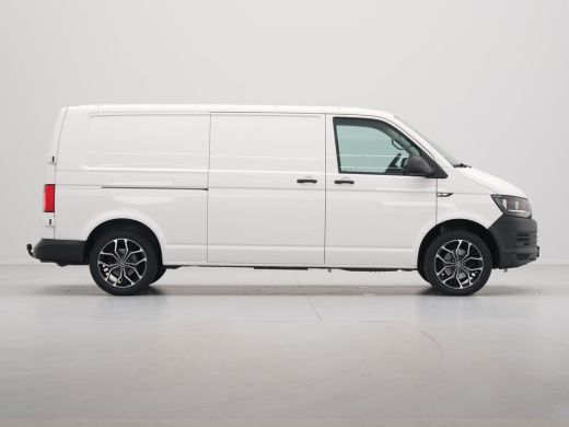 Volkswagen Transporter 2.0 TDI L2H1 Trendline 102pk Navigatie Camera Cruise Kunstleder 2x Schuifdeur ActivLease financial lease