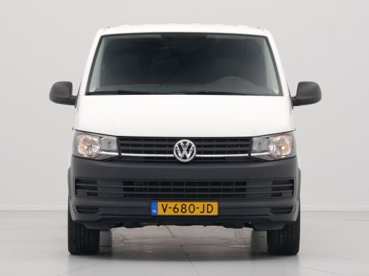 Volkswagen Transporter 2.0 TDI L2H1 Trendline 102pk Navigatie Camera Cruise Kunstleder 2x Schuifdeur ActivLease financial lease