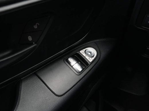 Mercedes Vito 114 CDI Lang Navi via App Camera Cruise Bijrijdersbank ActivLease financial lease
