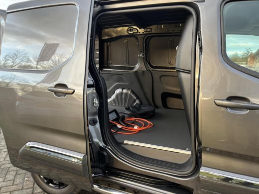 Toyota PROACE CITY Electric Prof 50 kWh | Direct leverbaar | Safety-pakket | Rijklaar ! | ActivLease financial lease
