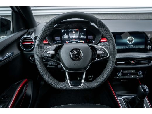 Skoda Fabia ŠKODA Monte Carlo | Achteruitrijcamera | Cruise control met speedlimiter | Interieur "Monte Carlo... ActivLease financial lease