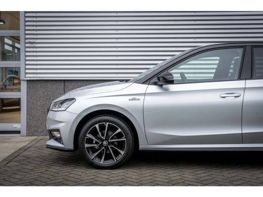 Skoda Fabia ŠKODA Monte Carlo | Achteruitrijcamera | Cruise control met speedlimiter | Interieur "Monte Carlo... ActivLease financial lease
