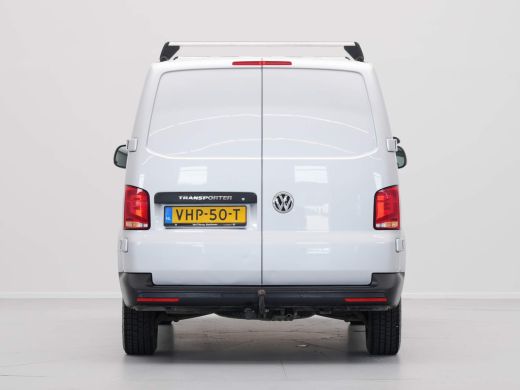 Volkswagen Transporter 2.0 TDI L2H1 150pk DSG DC Comfortline Navi via App Pdc Trekhaak Airco ActivLease financial lease