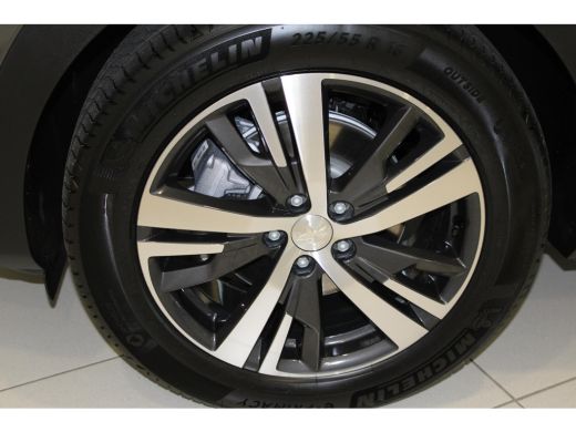 Peugeot 3008 1.2 Hybrid 136 Allure Pack Business Navigatie, stoelverwarming ,achteruitrijcamera, parkeersensor... ActivLease financial lease