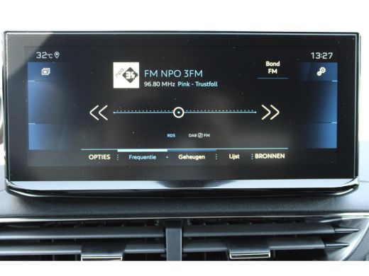 Peugeot 3008 1.2 Hybrid 136 Allure Pack Business Navigatie, stoelverwarming ,achteruitrijcamera, parkeersensor... ActivLease financial lease