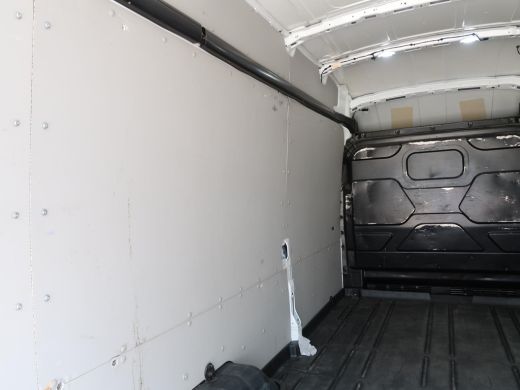 Ford Transit 350 2.0 TDCI L4H3 RWD + APPLE CARPLAY / CAMERA / CRUISE / CLIMATE CONTROL ActivLease financial lease