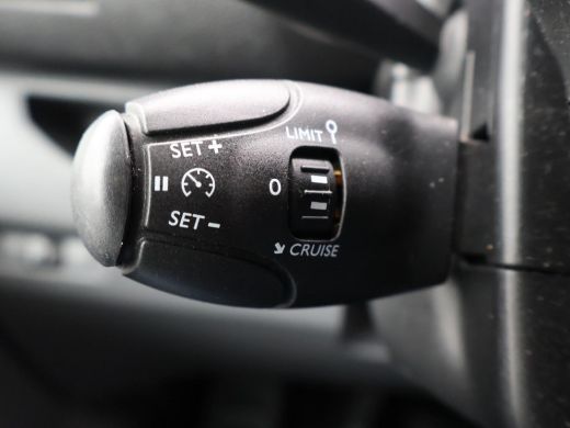 Peugeot Expert 2.0 BLUEHDI 120 PREMIUM + APPLE CARPLAY / CRUISE / CLIMATE CONTROL ActivLease financial lease