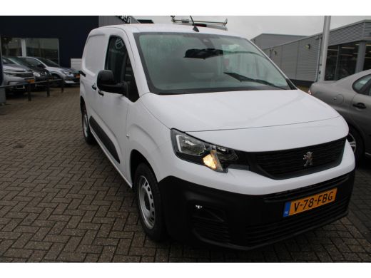 Peugeot Partner 1.5 BlueHDi 100 S&S L1 navigatie ,achteruitrijcamera ,Airco (demo vraag naar de kilometerstand ) ActivLease financial lease