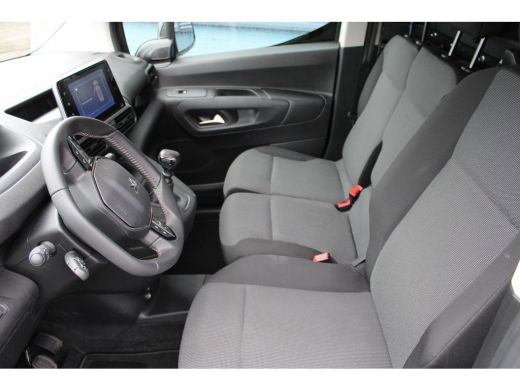Peugeot Partner 1.5 BlueHDi 100 S&S L1 navigatie ,achteruitrijcamera ,Airco (demo vraag naar de kilometerstand ) ActivLease financial lease