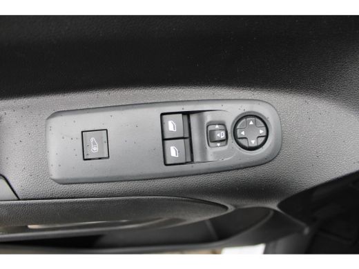 Peugeot Partner 1.5 BlueHDi 100 S&S L1 navigatie ,achteruitrijcamera ,Airco (demo vraag naar de kilometerstand ) ActivLease financial lease