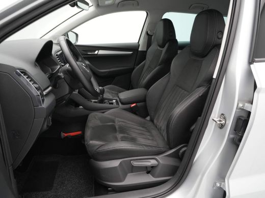 Skoda Karoq 1.0 TSI 110pk Business Edition Leer/alcantara Navigatie Clima Cruise Elek. Klep 237 ActivLease financial lease