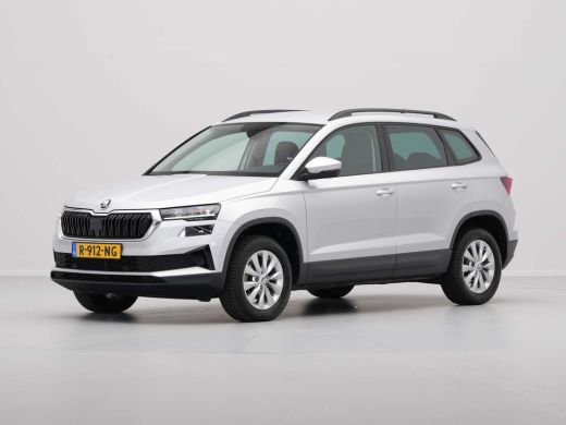 Skoda Karoq 1.0 TSI 110pk Business Edition Leer/alcantara Navigatie Clima Cruise Elek. Klep 237 ActivLease financial lease