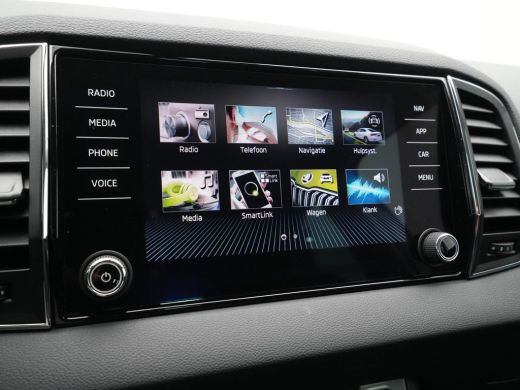Skoda Karoq 1.0 TSI 110pk Business Edition Leer/alcantara Navigatie Clima Cruise Elek. Klep 237 ActivLease financial lease