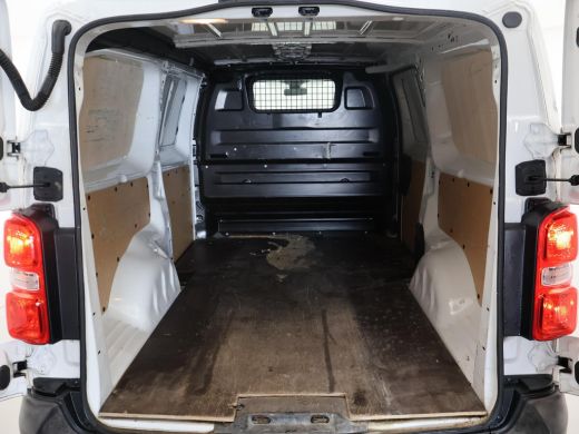 Toyota ProAce Worker 2.0 D-4D NAVIGATOR LONG EURO 6 + NAVIGATIE / TREKHAAK / CRUISE CONTROL ActivLease financial lease