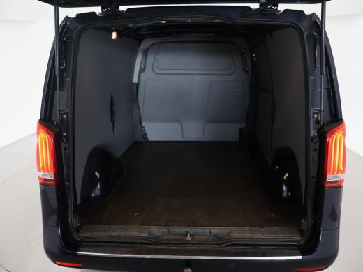 Mercedes Vito 119 CDI XL AUT. LEDER / CARPLAY / TREKHAAK / NAVIGATIE / 18 INCH / CAMERA ActivLease financial lease