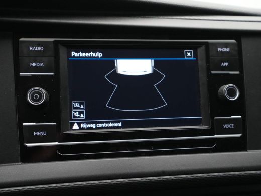 Volkswagen Transporter 2.0 TDI L2H1 150pk DSG DC Comfortline Navi via App Pdc Trekhaak Airco ActivLease financial lease