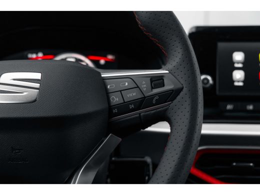 Seat Ibiza SEAT FR | 17 inch lichtmetalen velgen, (7J x 17) | Airconditioning automatisch met 2-zone-tempera... ActivLease financial lease